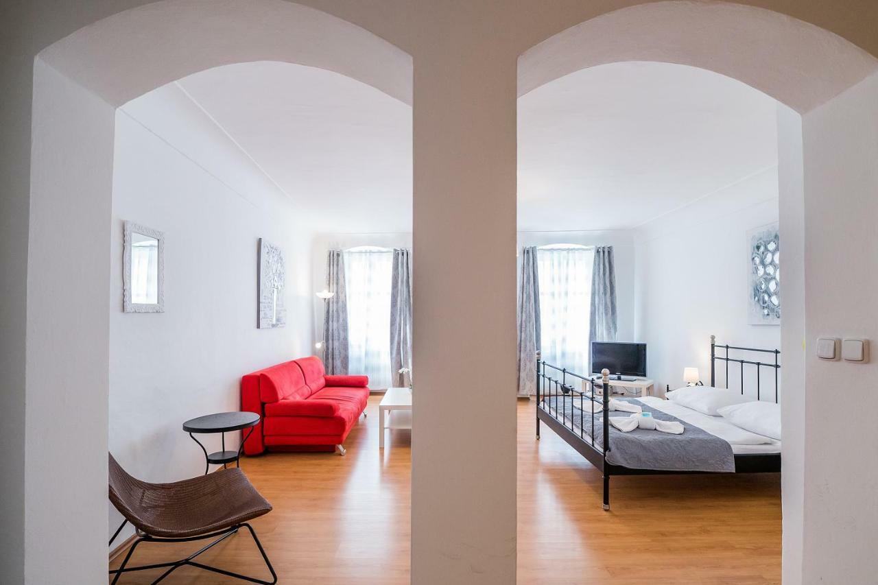 Apartments Pushkin Прага Екстериор снимка